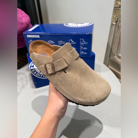 Birkenstock Boston Suede Taupe - Picture 6 of 9